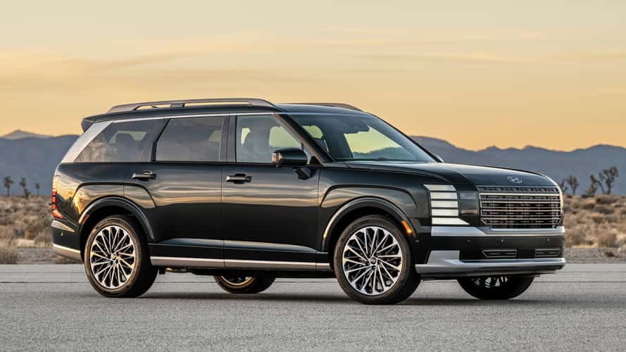 The 2026 Hyundai Palisade Finally Goes Hybrid